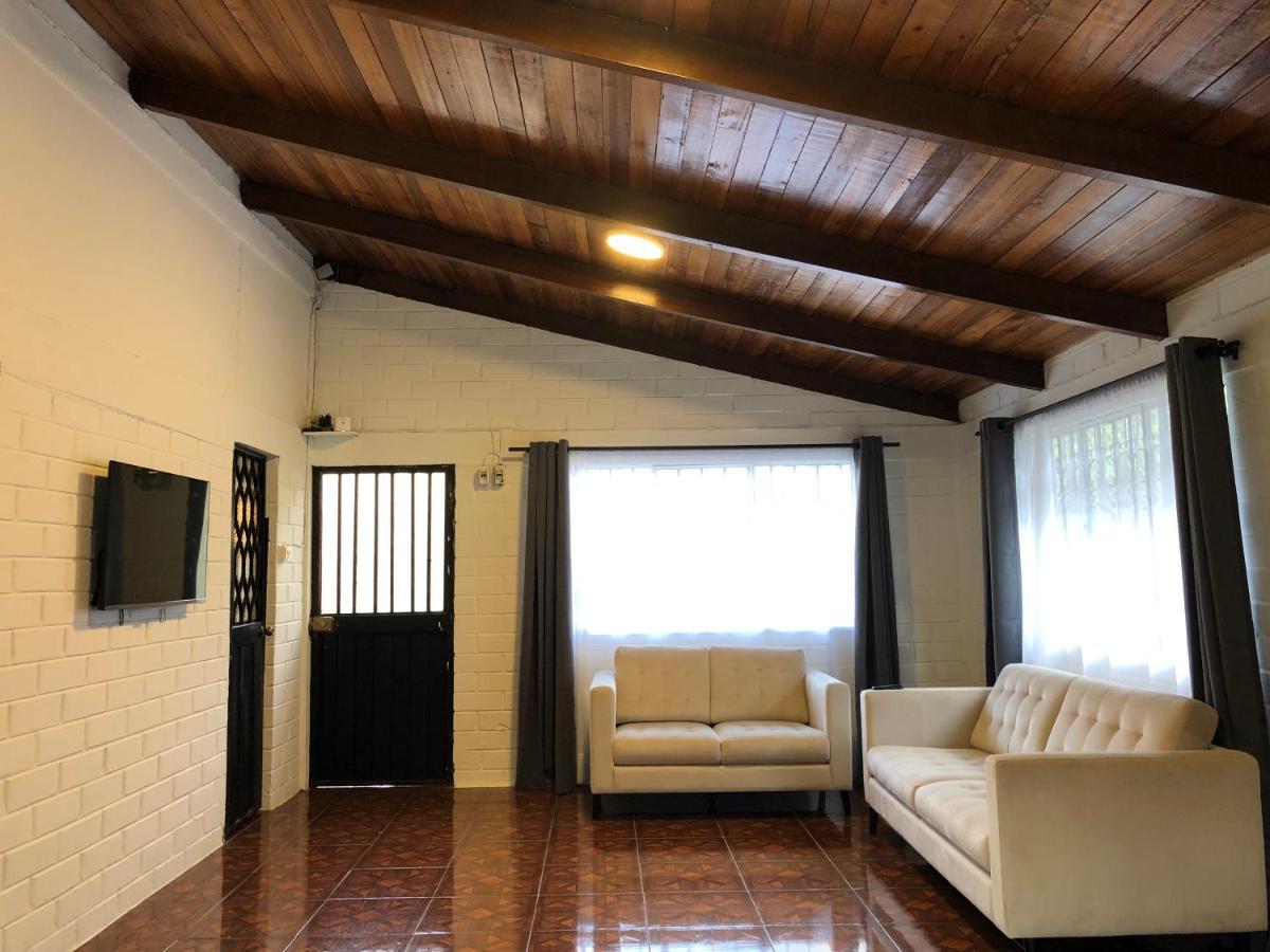 High-End Holiday Cabin - Tungurahua Hot Springs Baños Eksteriør bilde
