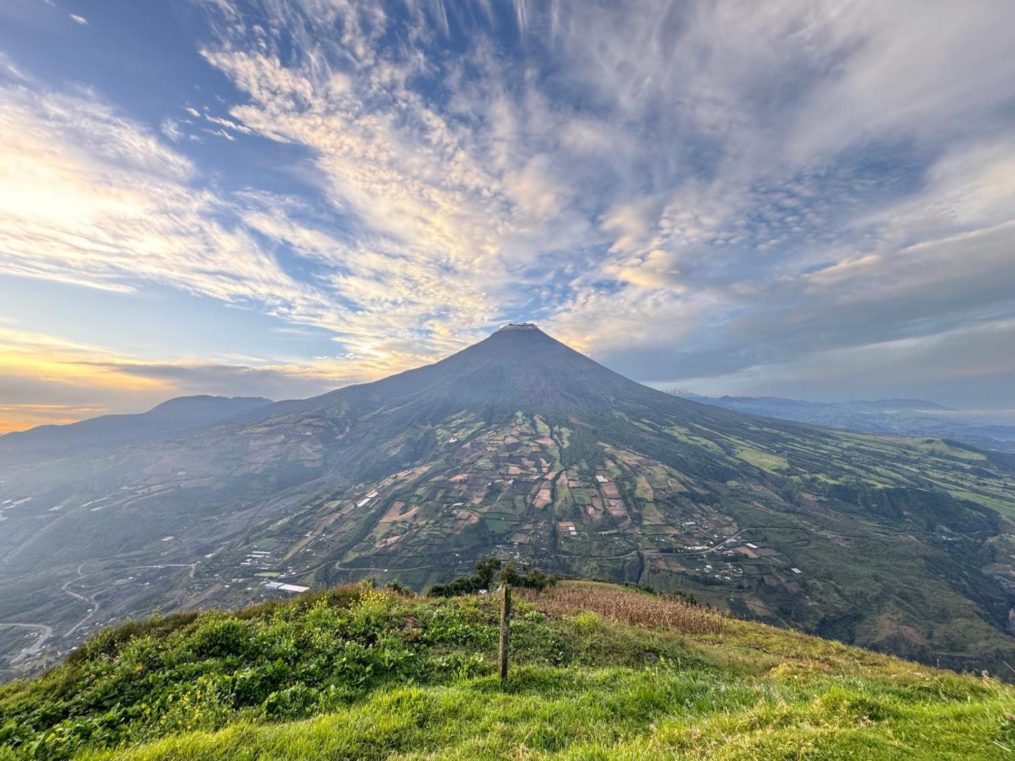 High-End Holiday Cabin - Tungurahua Hot Springs Baños Eksteriør bilde